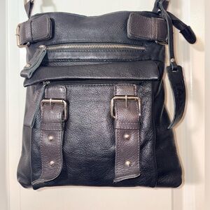 Tano Italian Leather Multi-Pocket Crossbody